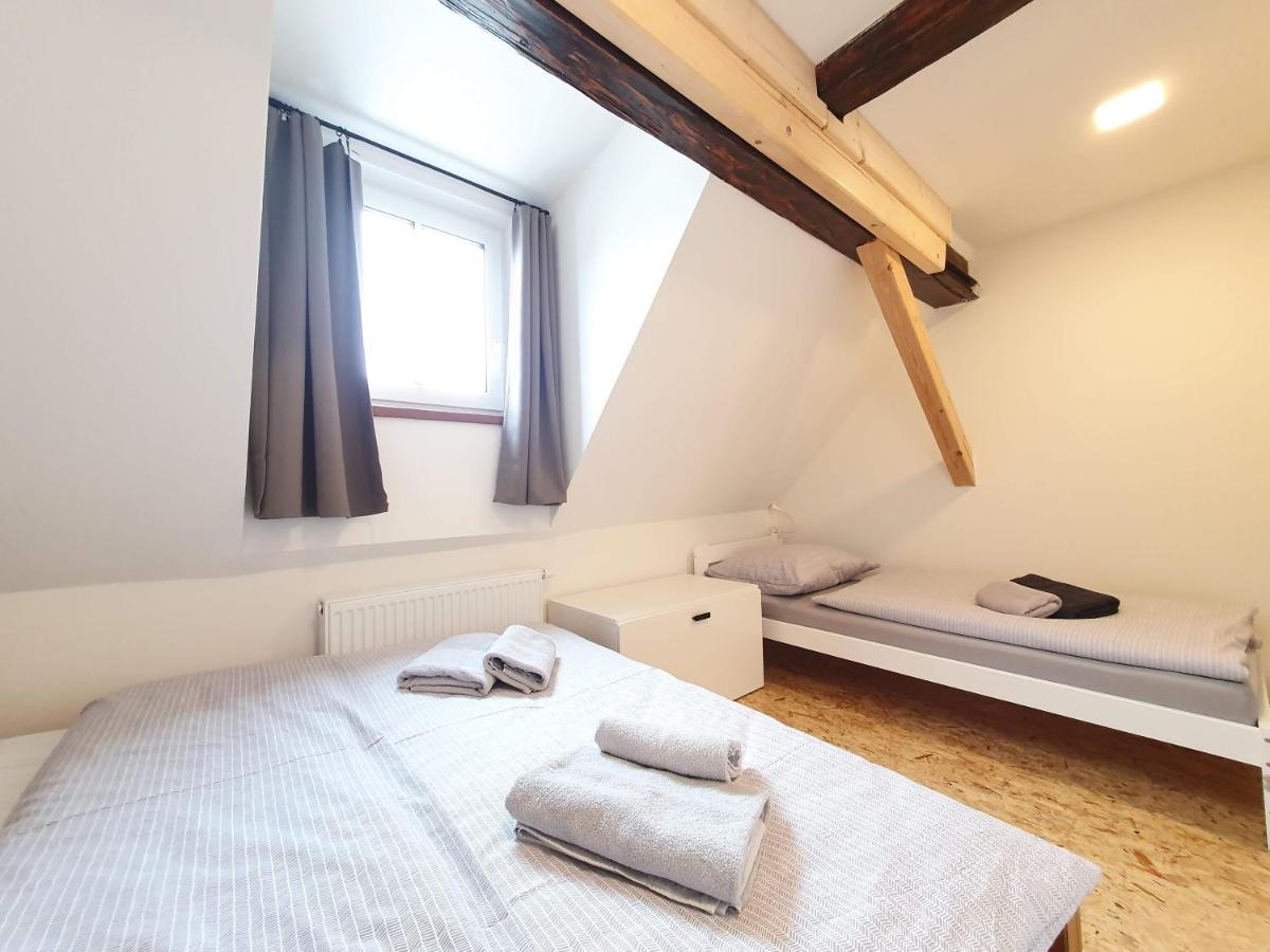 Apartmany U Muzea Горни-Блатна Экстерьер фото